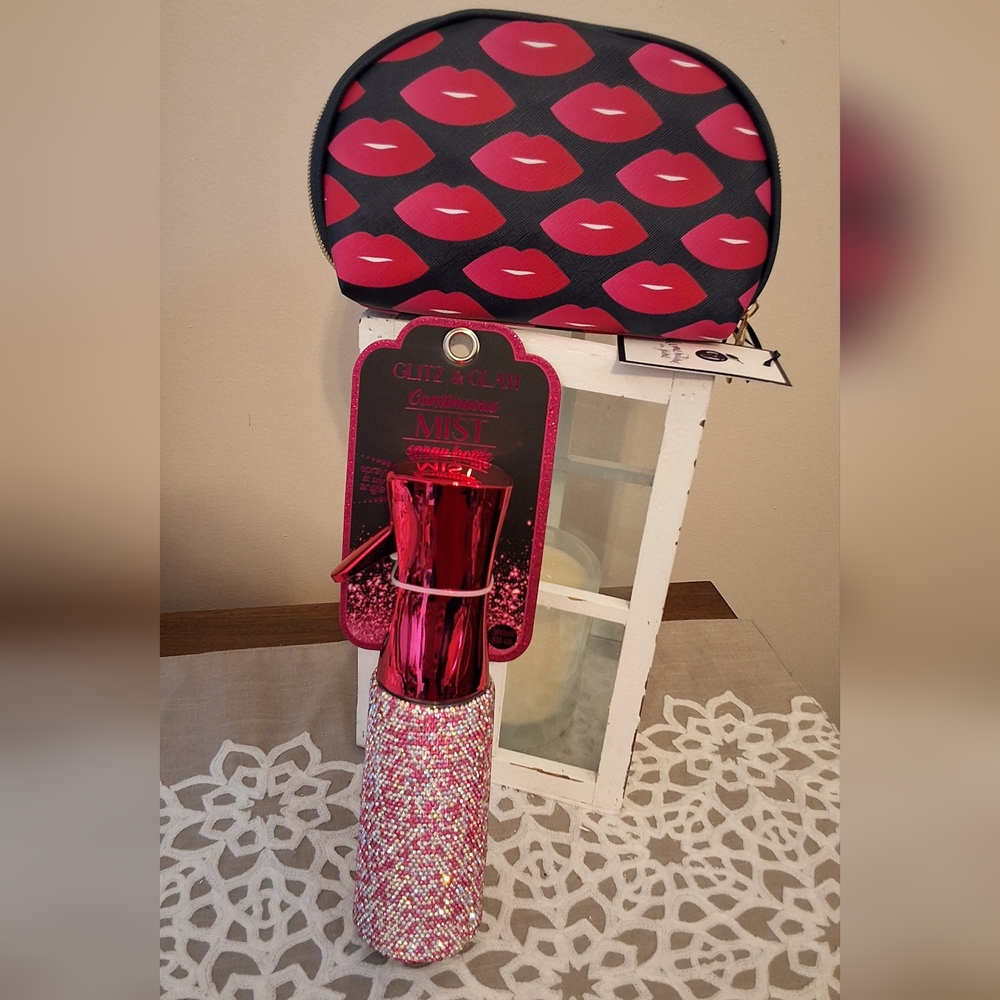 NEW Gift Set, Cosmetic Case & Glitter Sprayer - Picture 3 of 9